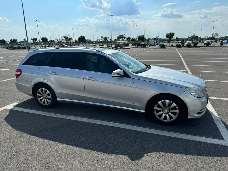 Mercedes-Benz E Baterie noua, anvelope all season-bune, injectoare noi