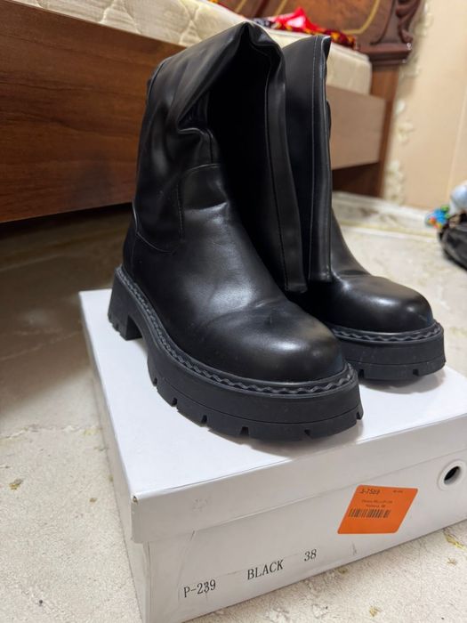 зимняя обувь 38р брала за 46тыс