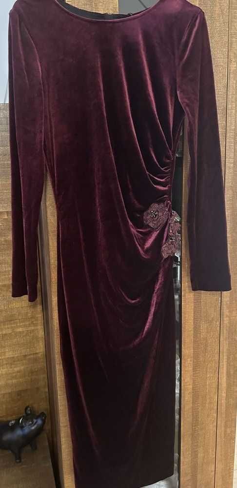 Rochie de ocazie din catifea, nouă, cu etichetă Nissa, mărimea 38