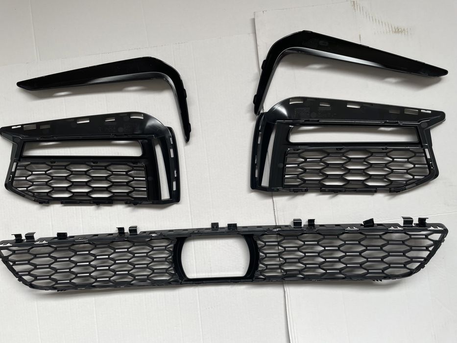 Grila grile bara BMW seria 5 G30 G31