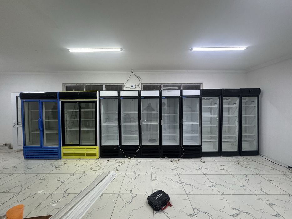 Срочно! Витринный холодильник  Цена: 80.000тг