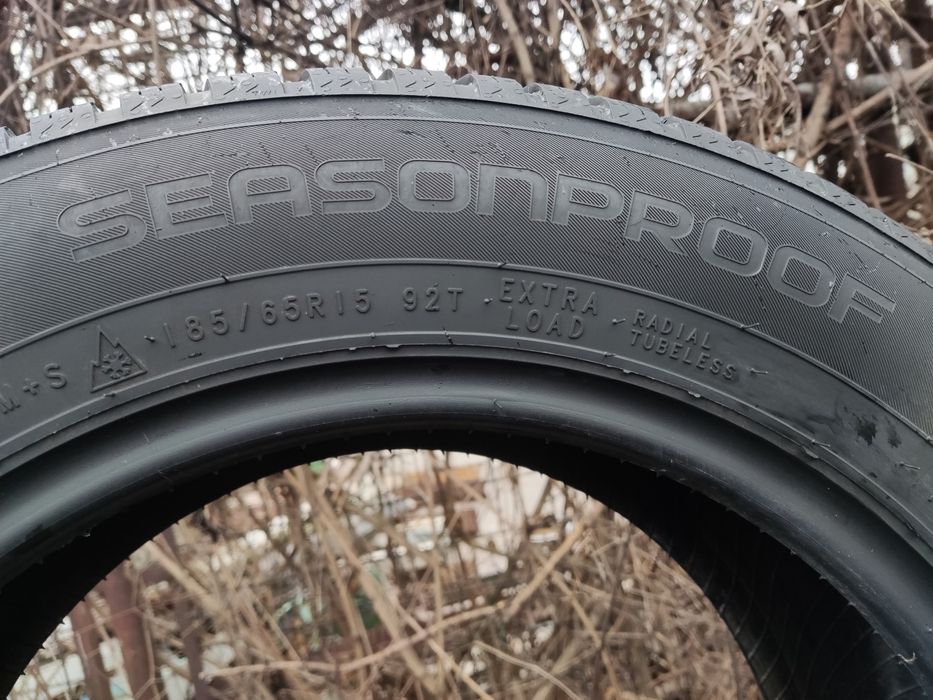 1бр. всесезонна гума 185/65/15 Nokian Season proof 
dot4520
7.9mm
Мног