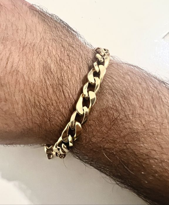 Bratara aur 18K unisex cu un model deosebit