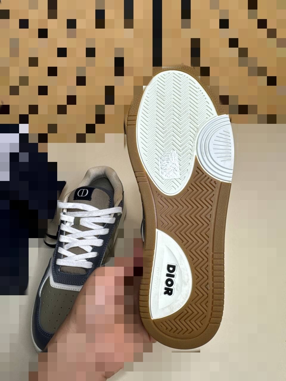 Кроссовки Dior продаю
