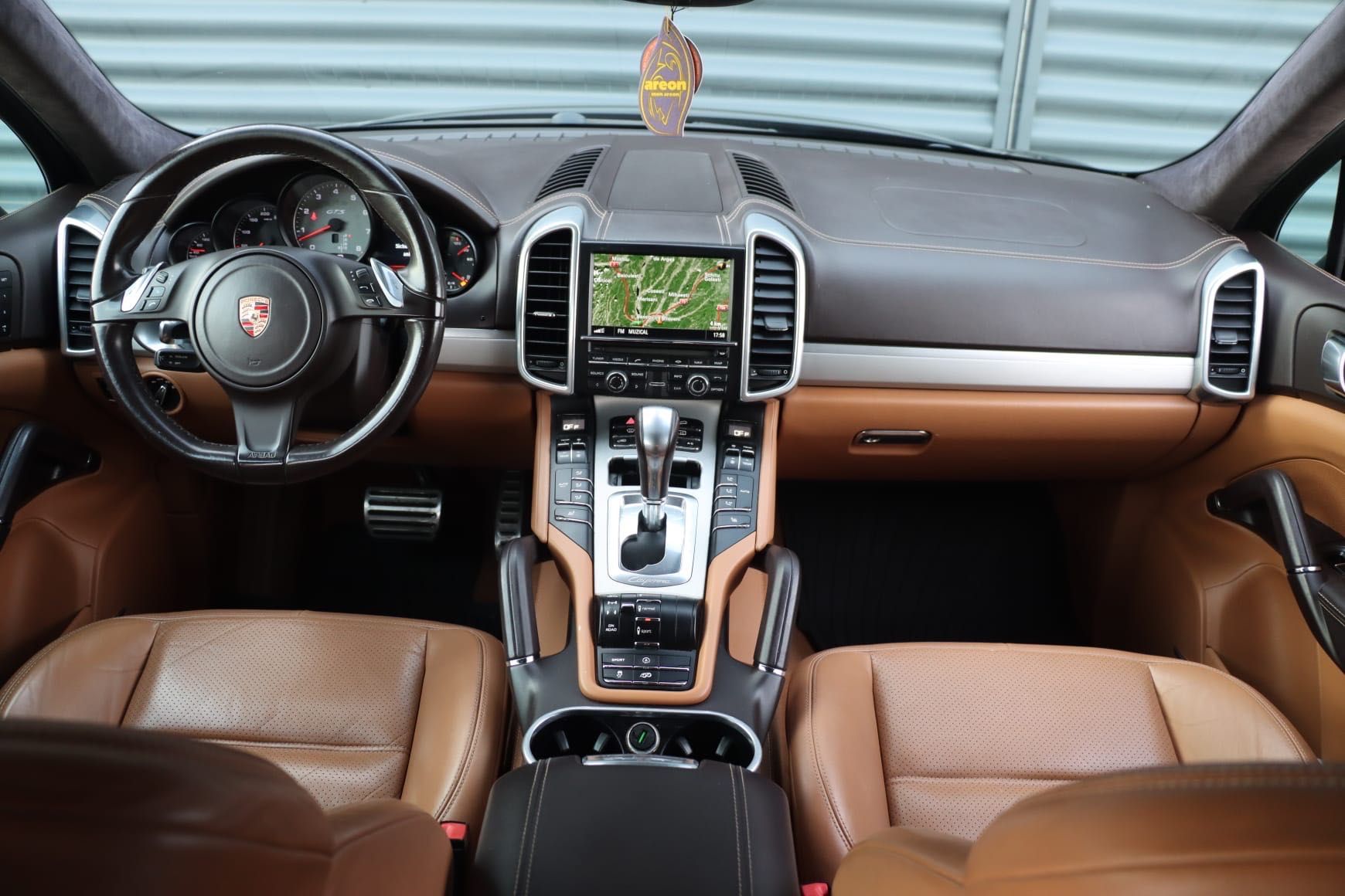 Porsche Cayenne GTS