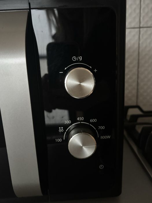 Vand cuptor cu microunde Samsung