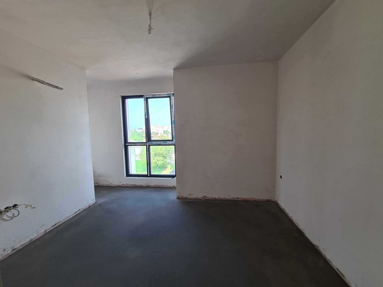 Продава се Тристаен апартамент в Хасково, Каменни - 102 кв.м за 767 €/кв.м - Снимка #6