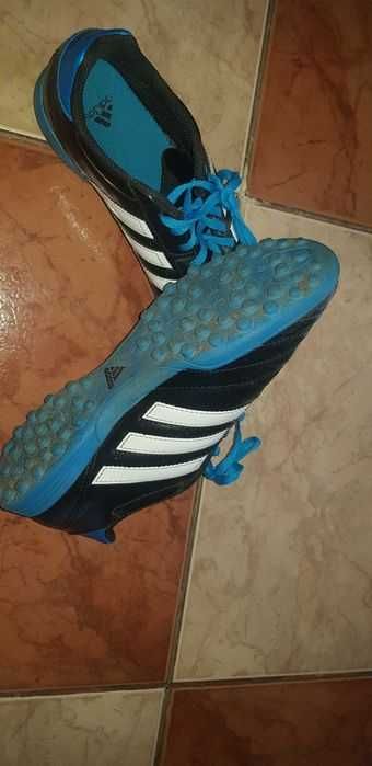 Ghete pentru fotbal