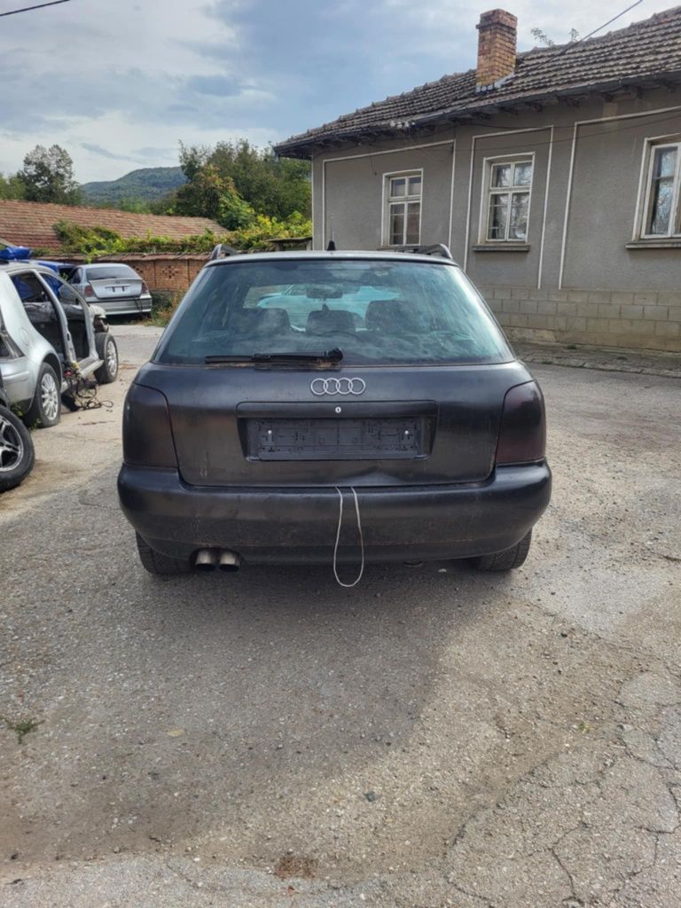 Продавам Ауди А4 Б5 1.9 110 На Части
