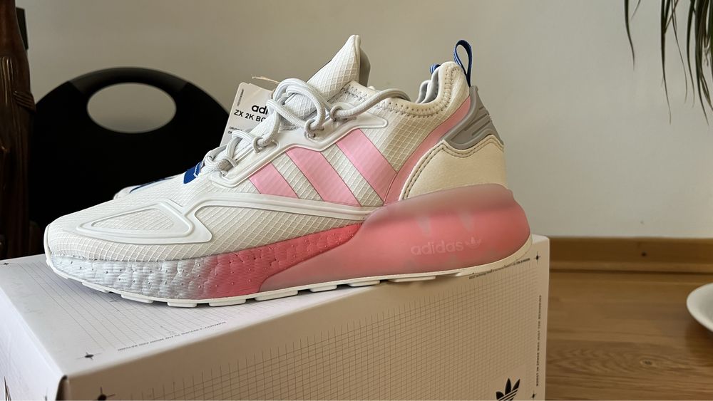 Adidas ZX 2K Boost originali noi la cutie ( marime 40.2/3 )