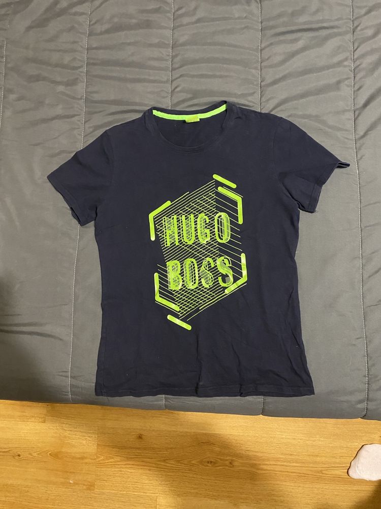 Мъжка тениска hugo boss размер С