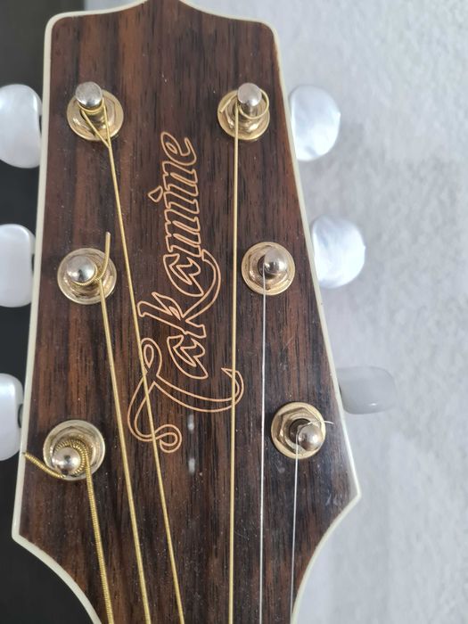 Chitara electroacustica plus amplificator