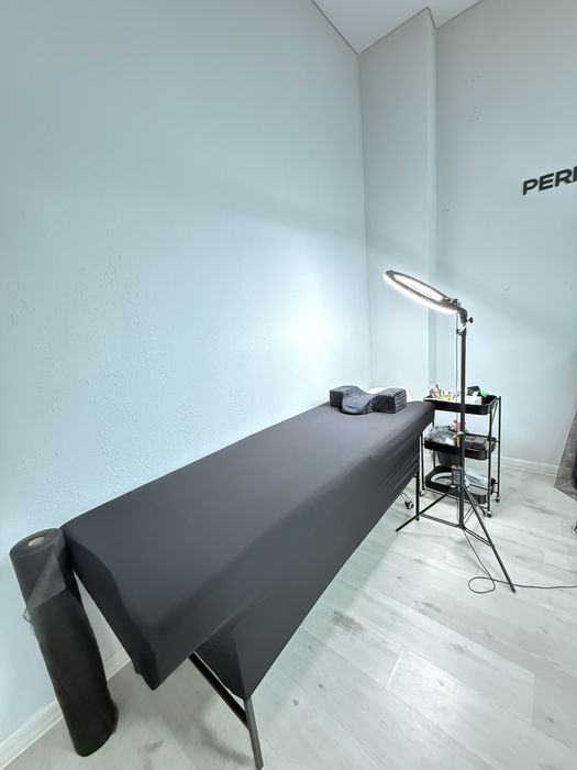 Продом кушетку б/у но в отличном состоянии