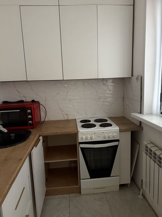 Продам встроенную кухню