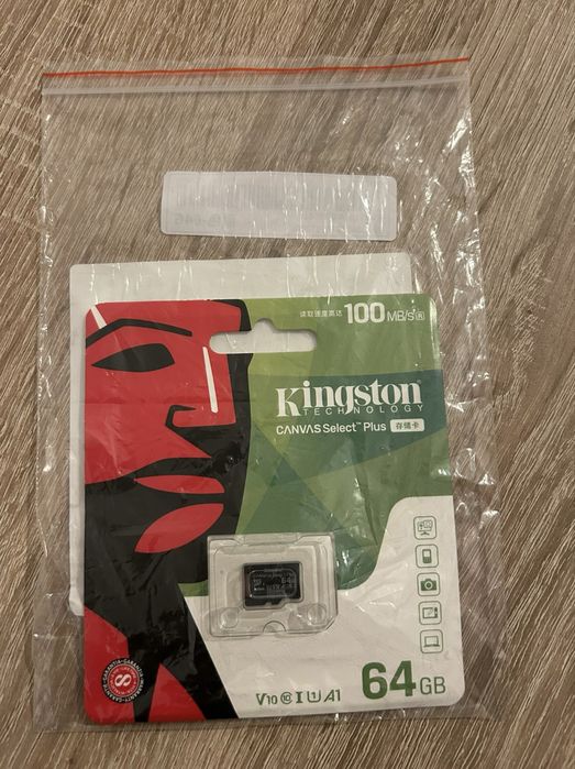 Card memorie kingston 64 GB