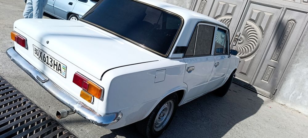 Жигули  21011 хамажойи идеал