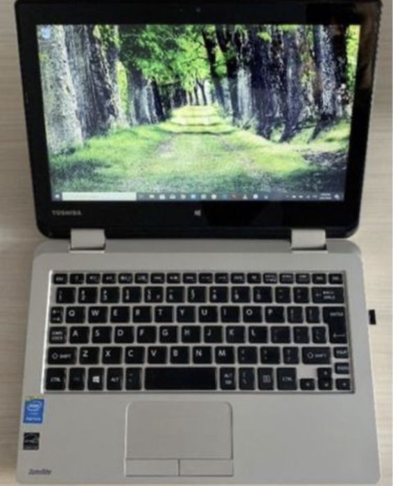 Pret fix! Laptop 2in1 touchscreen Toshiba Satellite 11.6" 2.16GHz