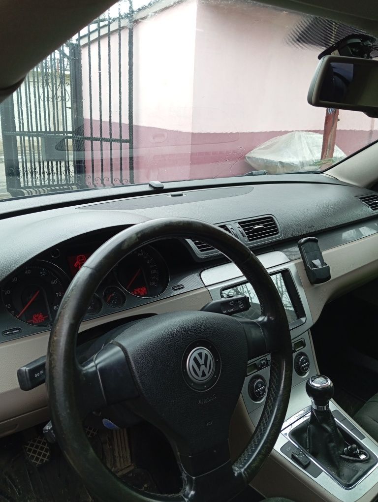 Volkswagen Pasat an 2006,