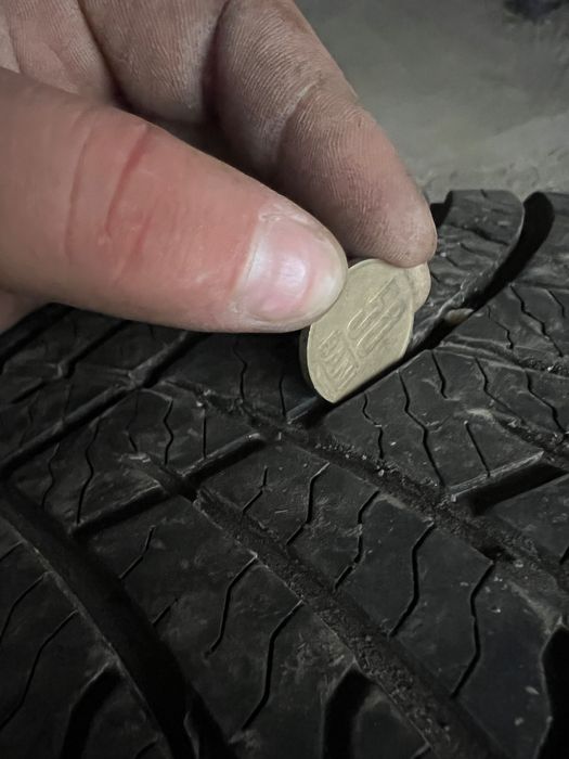 Vând cauciucuri de iarna Berlin Tires