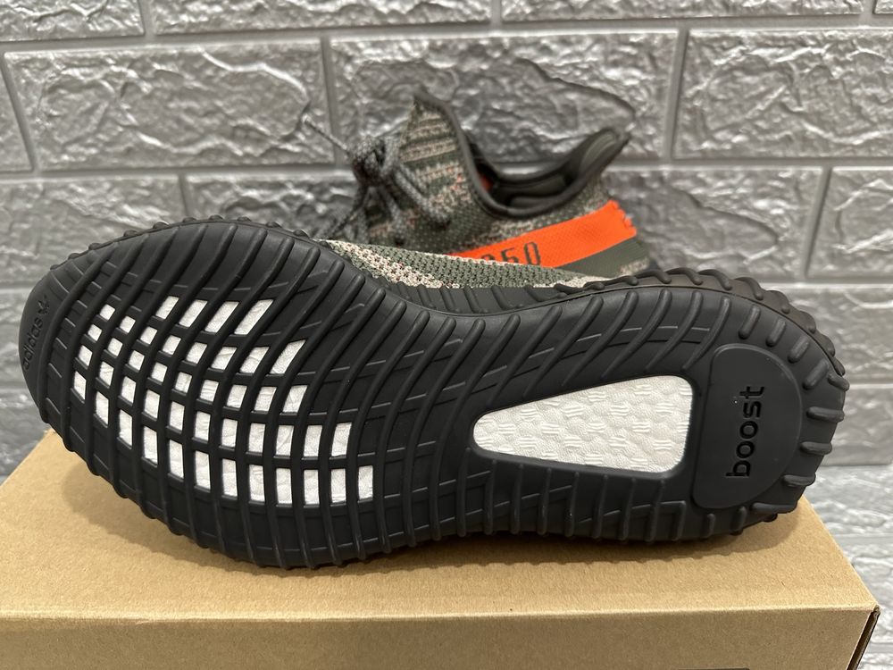 36-45 Yeezy 350 v2 Carbon Beluga