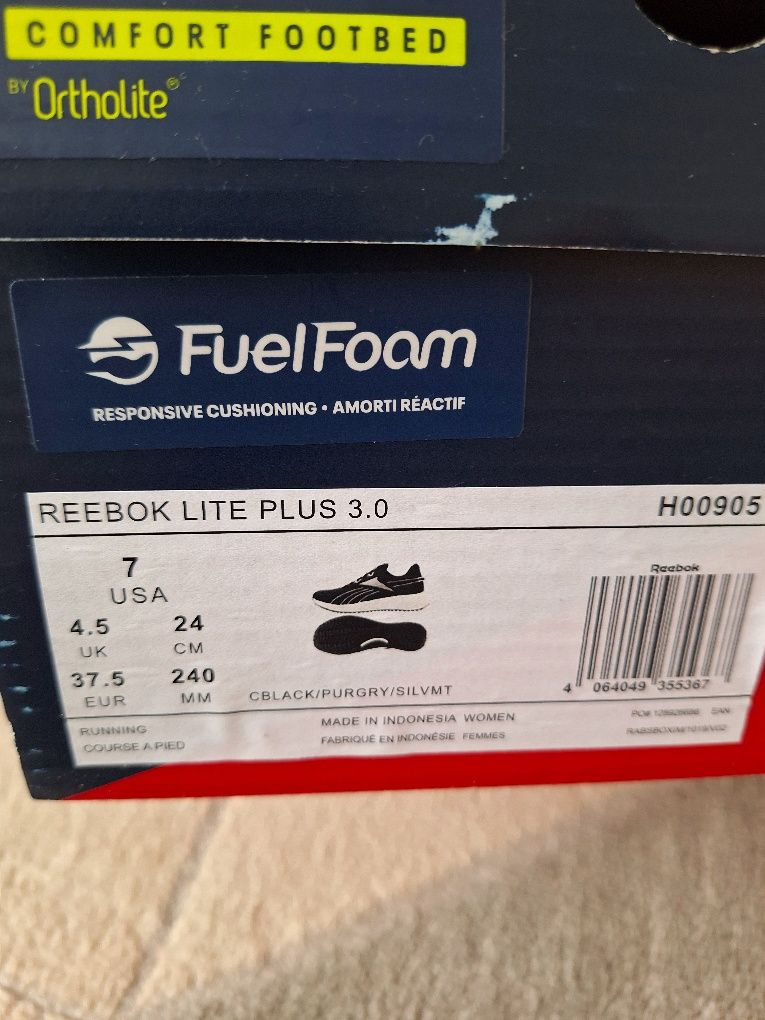 Ппродам оригинал кроссовки reebok