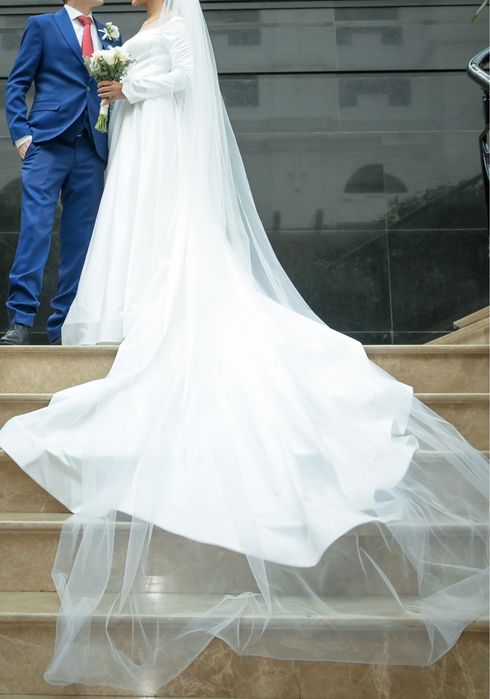 Продаю шикарное, классическое свадебное платье