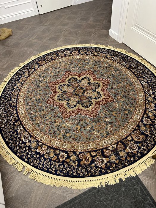 Ковер новый  круглый  200см Турция