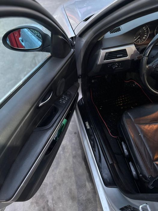 BMW E91 • Motor M47 • 2007 • Manuală