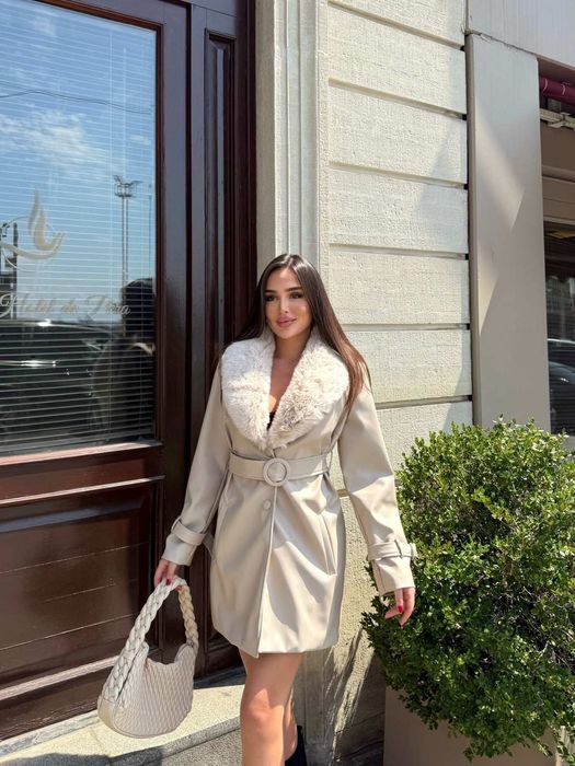 Кожени палта в два цвята