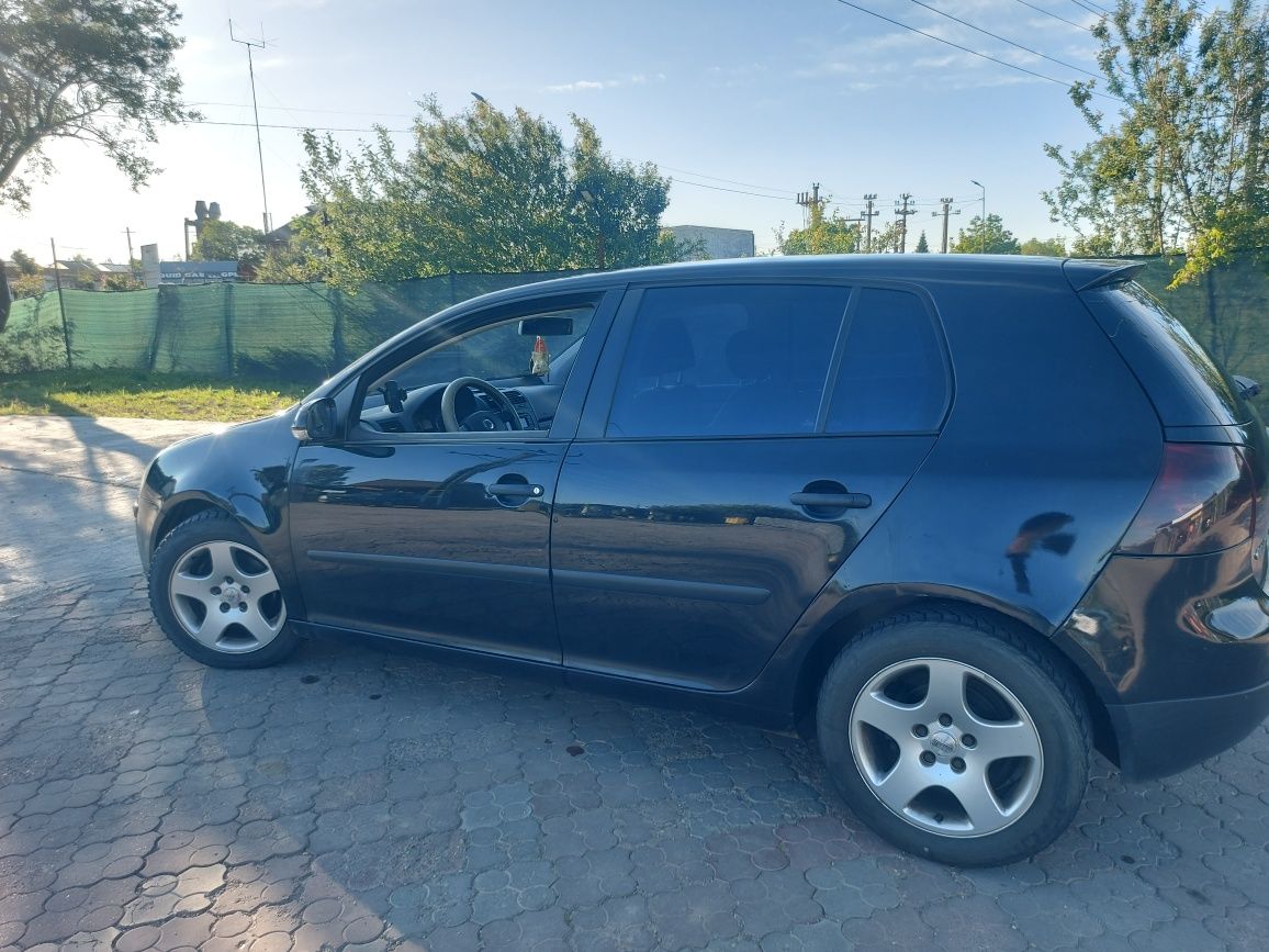 Golf 5 1.6 beznina