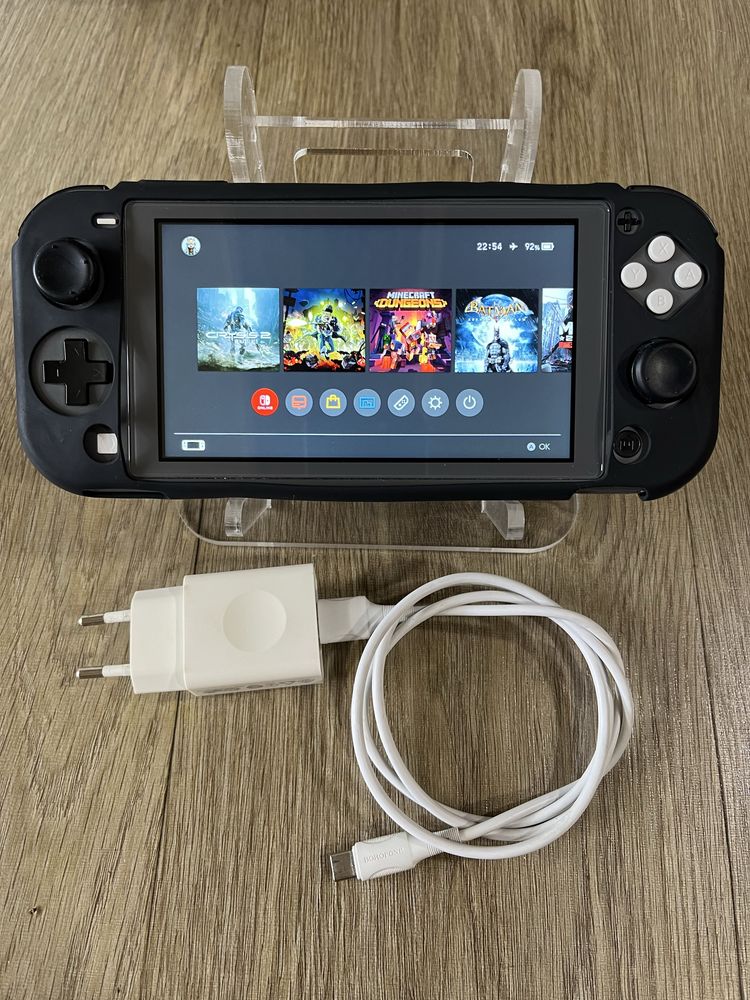 Nintendo Switch Lite 64GB (чипован)