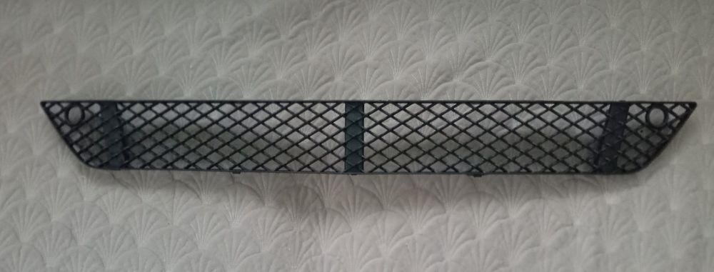 Решетка переднего бампера w221 рест.