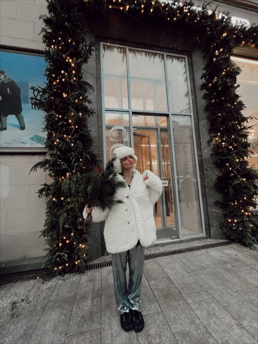 Оверсайз шуба-кимоно из овечьей шерсти с шапкой-ушанкой и варежками