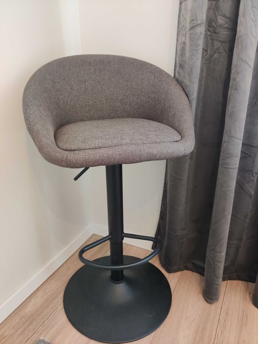 Jysk Бар стол TAULOV сив текстил/черно