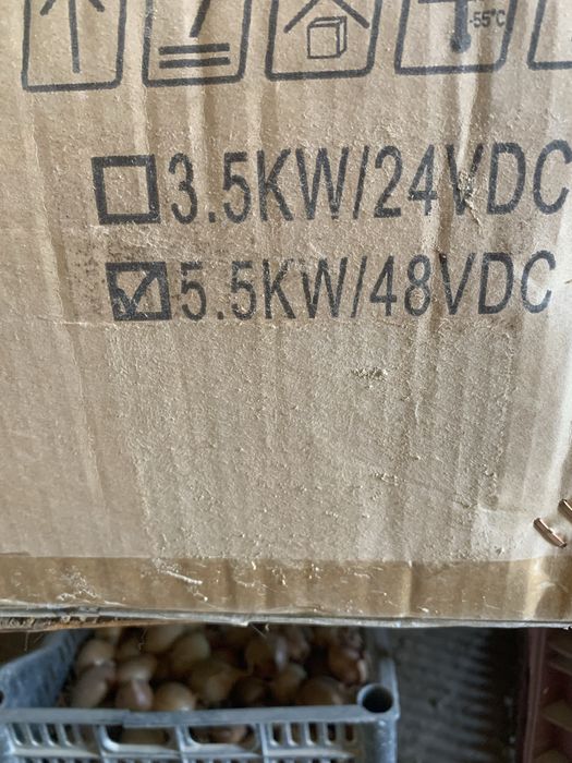 akumlyatorlar sotiladi va 5 kwlik 2 ta invertor ham
