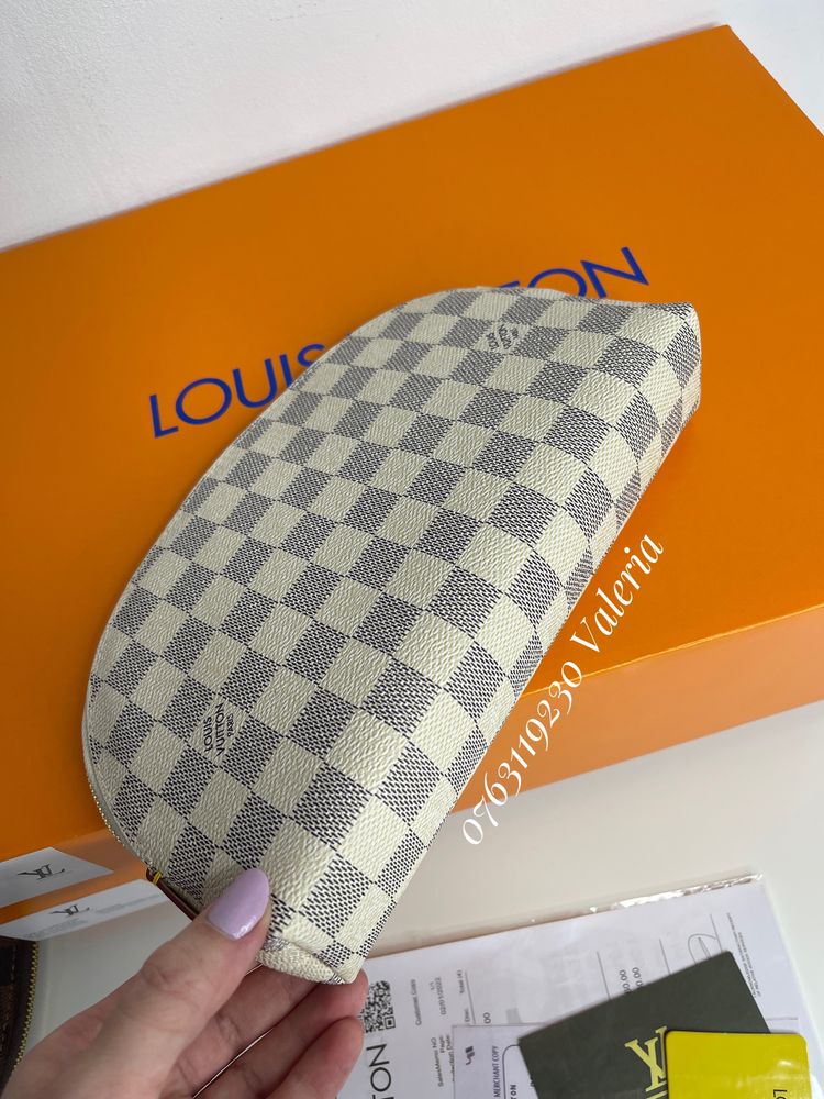 Portfard Louis Vuitton Pouch Azur