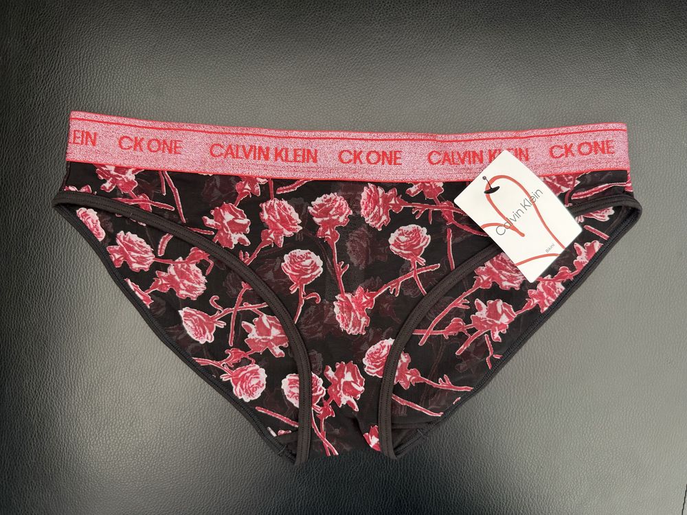 Цветни прашки и бикини Calvin Klein /S, M, L/