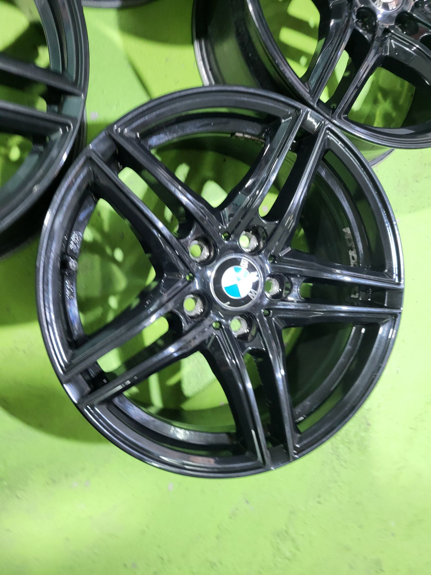 17 5x120 Bmw F30 F31 E90 лети джанти 5х120 бмв ф30