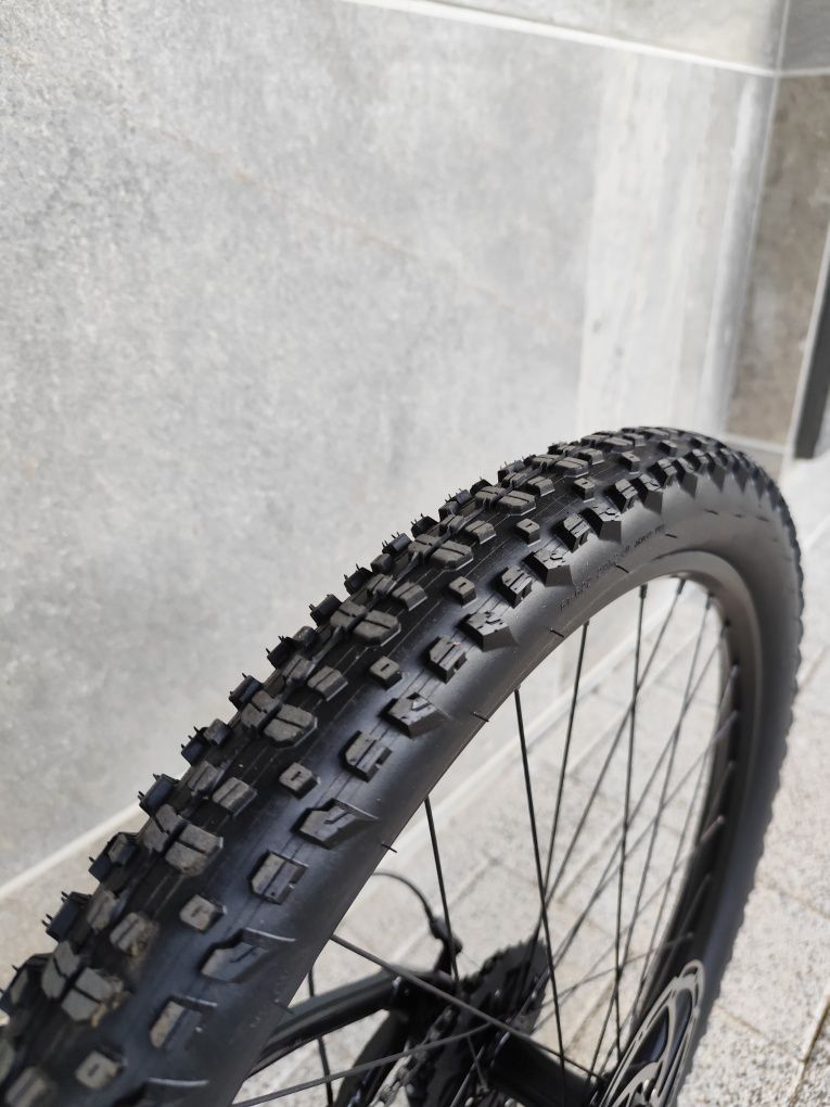 2024 TREK Marlin+ 6 *e-mtb*