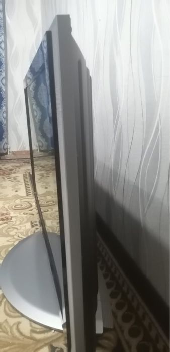 телевизор LG.