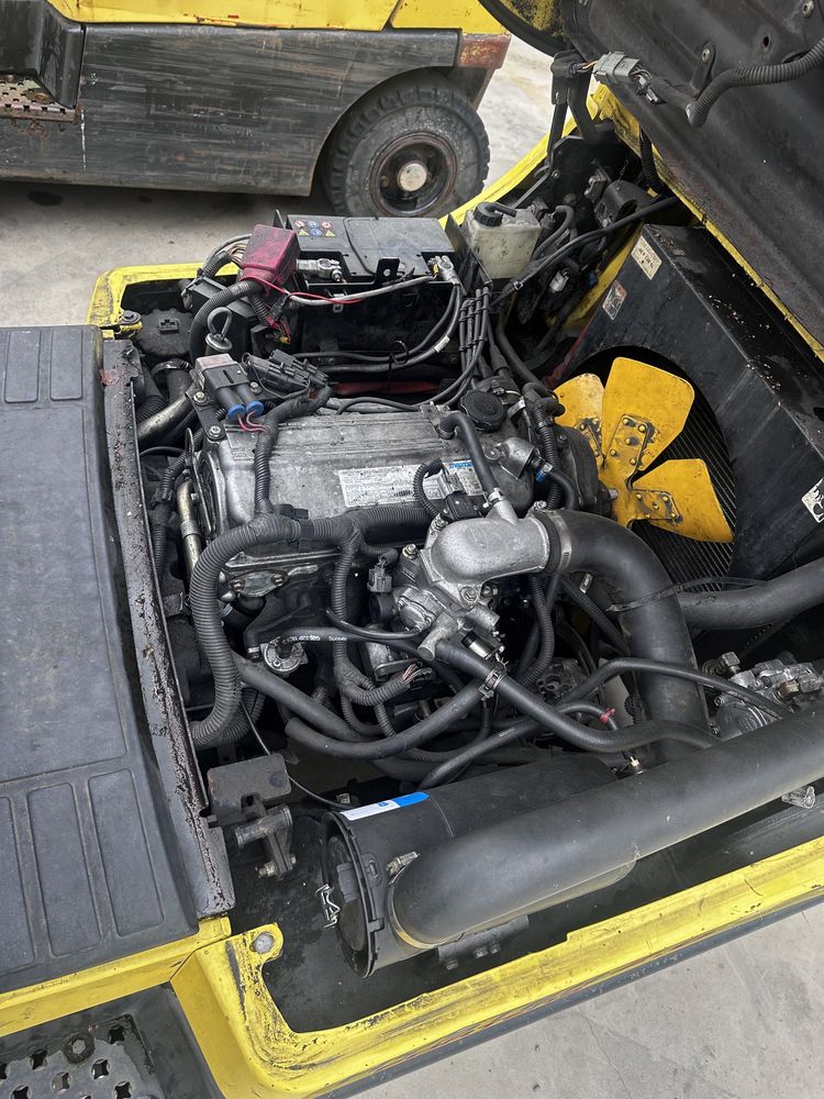 Catarg+motor+cutie viteze motostivuitor hyster 2,0 gpl