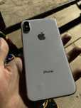 iPhone xs 64 /75