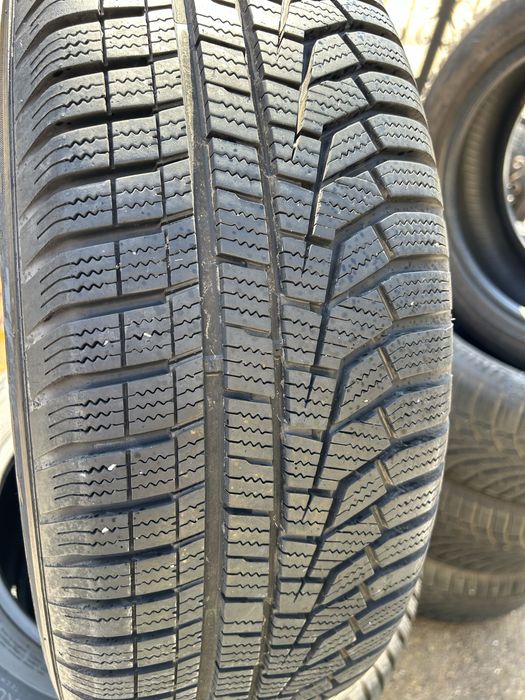 4 зимни гуми hankook  215 60 17