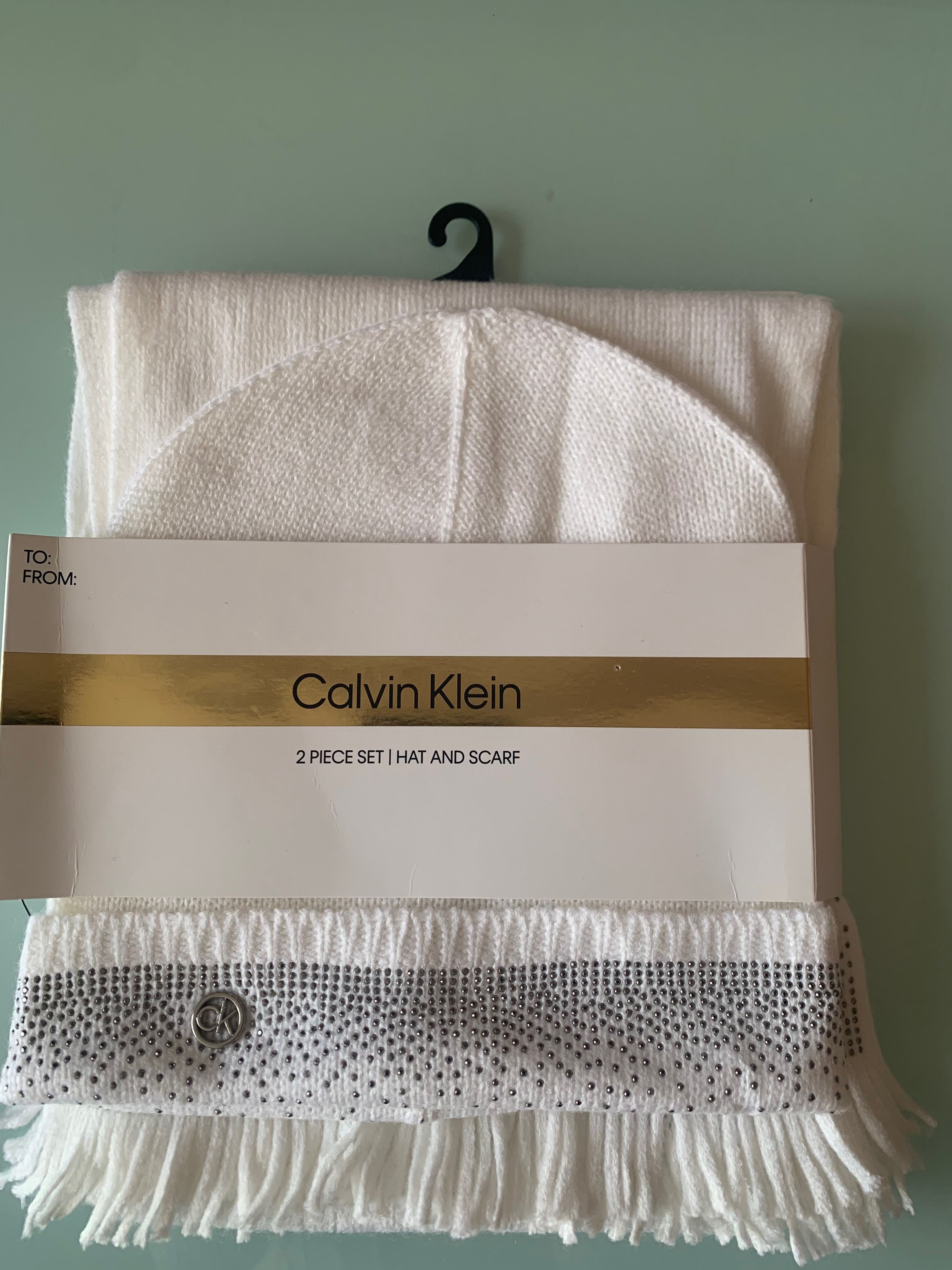 CALVIN KLEIN дамски сет от шапка и шал с кристали