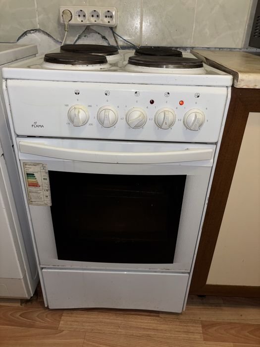 Электроплита продам срочно