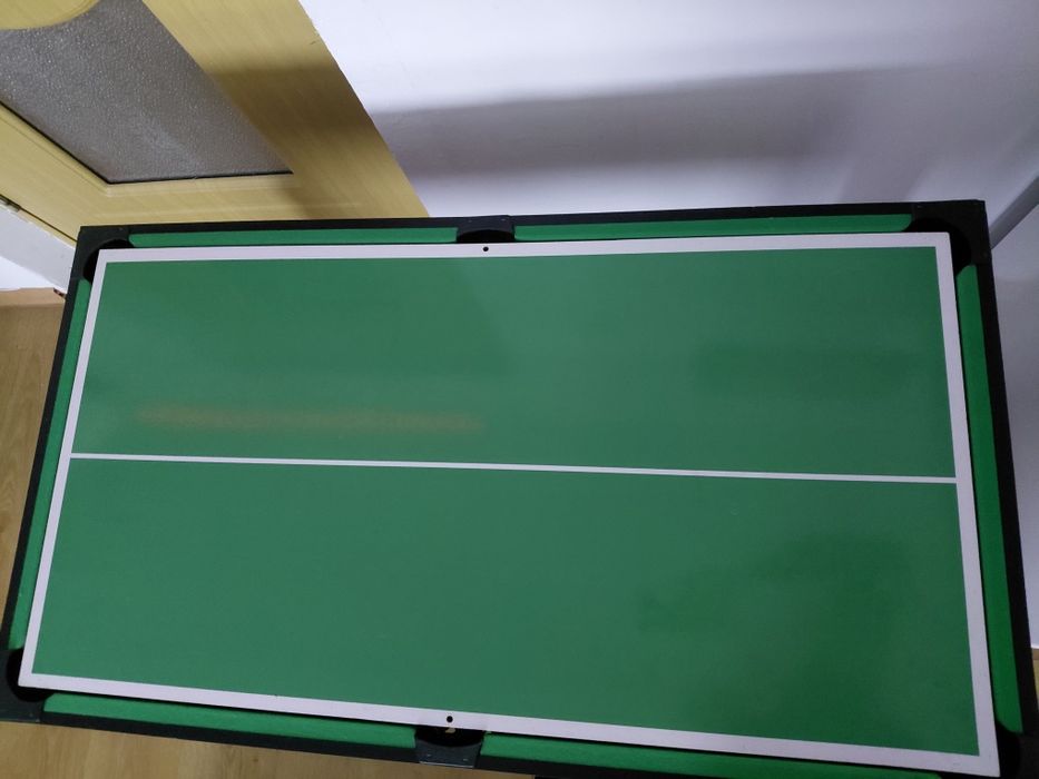 Vând masă de jocuri