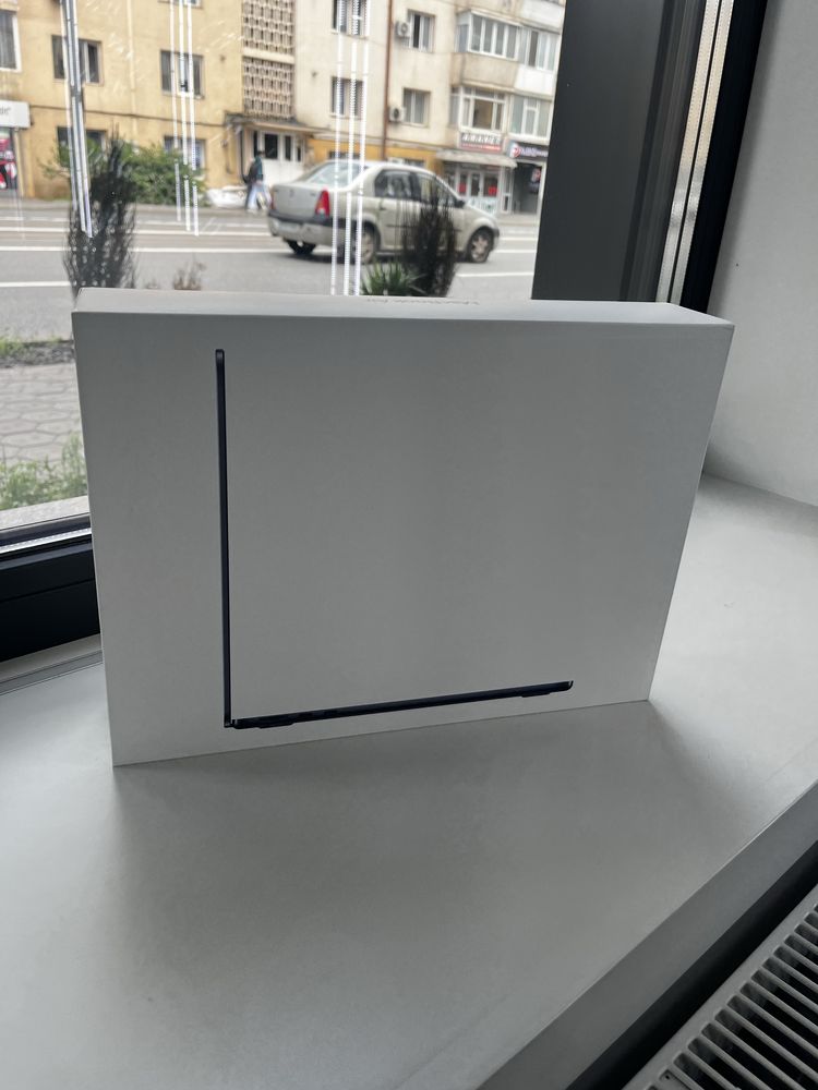 Macbook Air M4 24/512GB produs nou sigilat