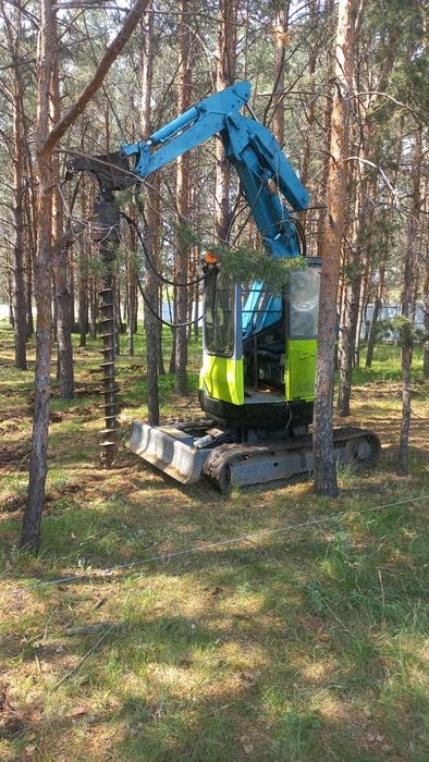 Услуга Ямобур, услуги ямобура на базе мини экскаватора ковш+ямобур
