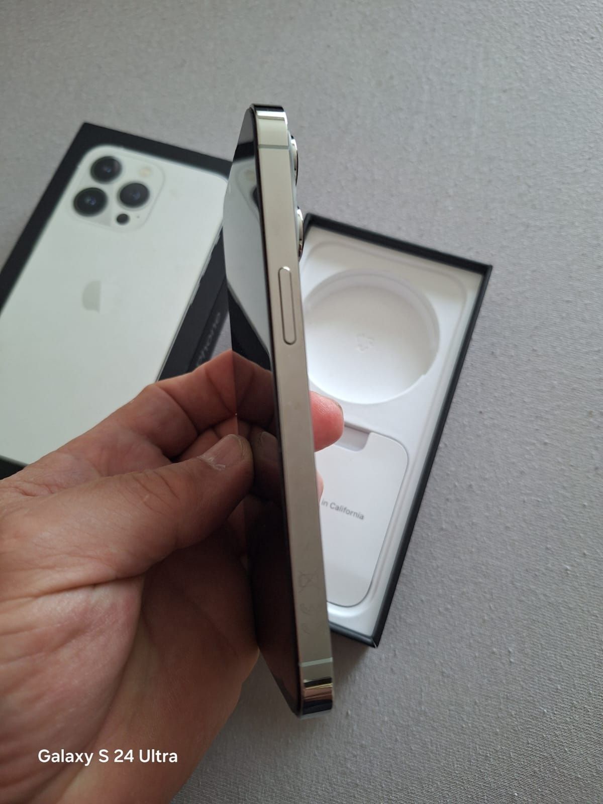 Iphone 256GB 13 Pro Silver White TOP Цена Неразличим от Нов