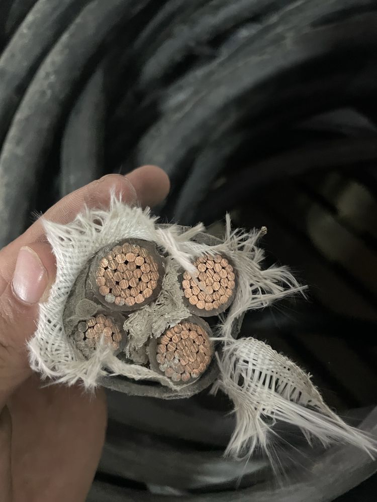 Uzkabel Medni visokavoltni 220 v 380 V kuchlanishga chidamli kabellar
